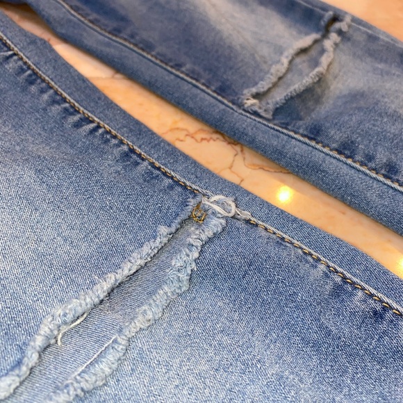 Bullhead Brand Mid Rise Jegging - Picture 2 of 7